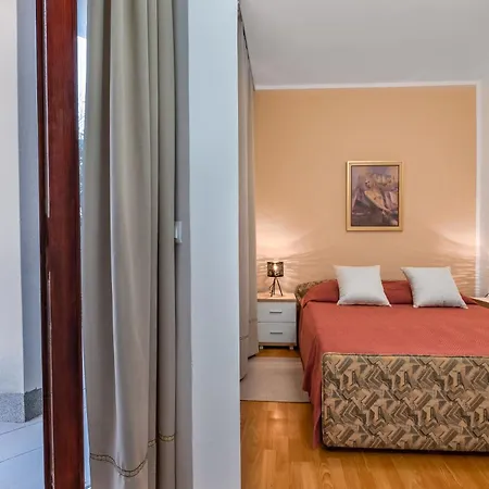Anton Apartment